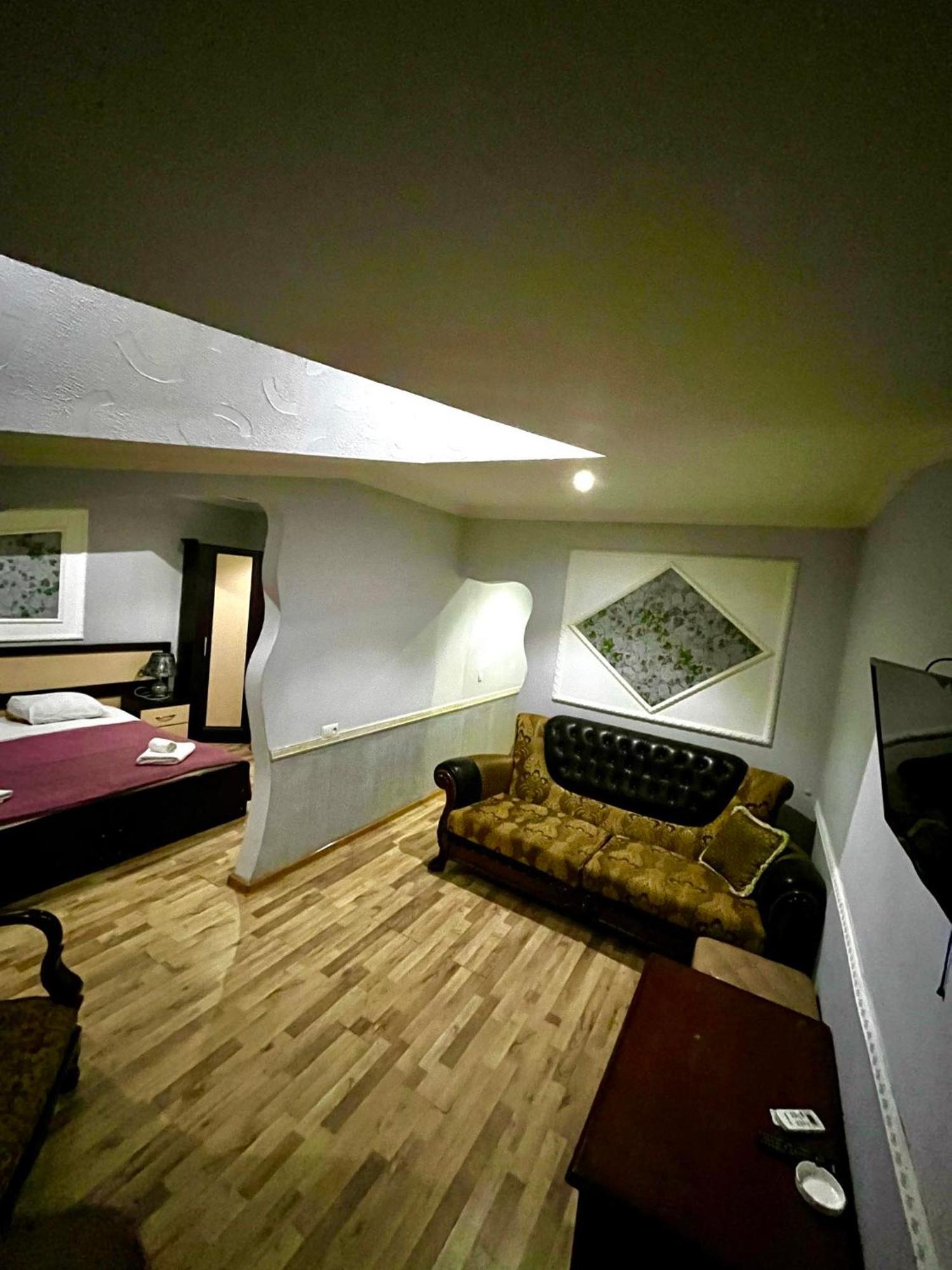 קוטאיסי B&B Europa Hotel מראה חיצוני תמונה