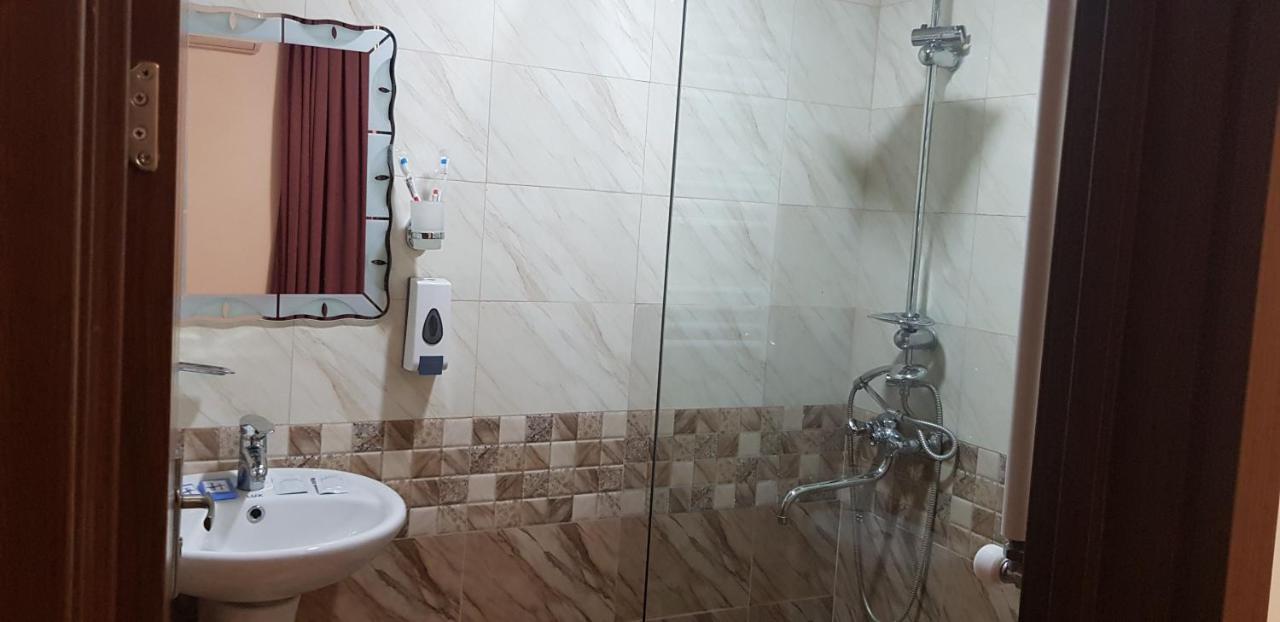 קוטאיסי B&B Europa Hotel מראה חיצוני תמונה